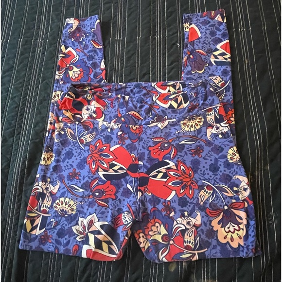 Lularoe Alice in Wonderland Leggings One Size - Picture 2 of 3